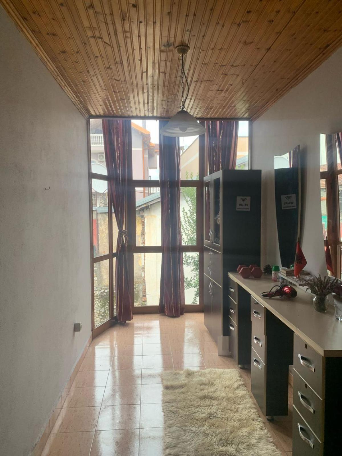 Friends Hostel & Tours Shkodër 외부 사진